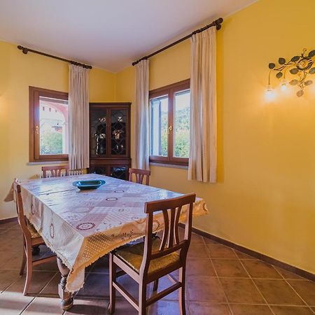 Villa Doddy Nei Pressi Di Barbarossa Порто-Аццурро Екстер'єр фото